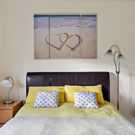 Cosy 2-Bdr Apartment & 15 Minutes To Edinburgh By Train & Free Parking Prestonpans Bagian luar foto